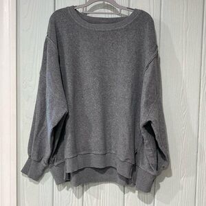 American Eagle women’s sweatshirt